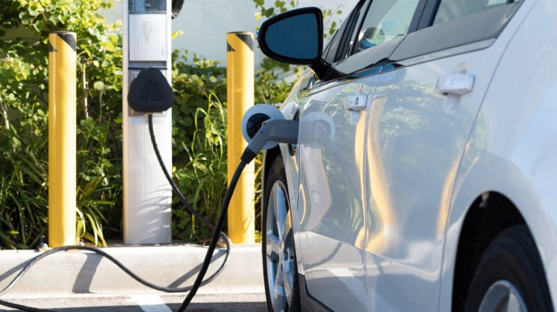 borne de recharge voiture électrique 