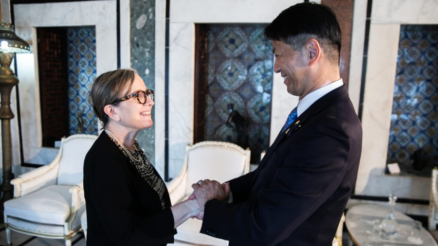  Bouden s'entretient avec le ministre japonais des Affaires étrangères