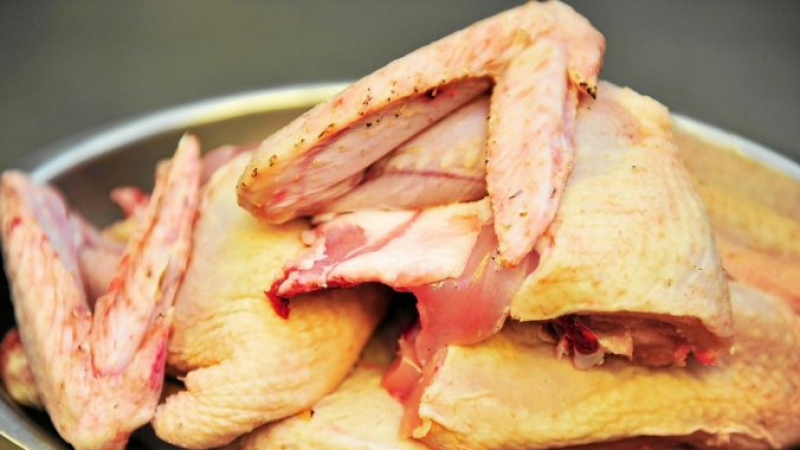 Chine : Le coronavirus découvert sur du poulet brésilien Chine : Le coronavirus découvert sur du poulet brésilien