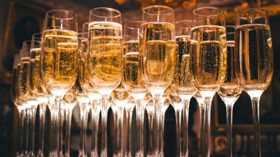Chute des ventes mondiales de champagne en 2020 à cause de la Covid-19 Chute des ventes mondiales de champagne en 2020 à cause de la Covid-19
