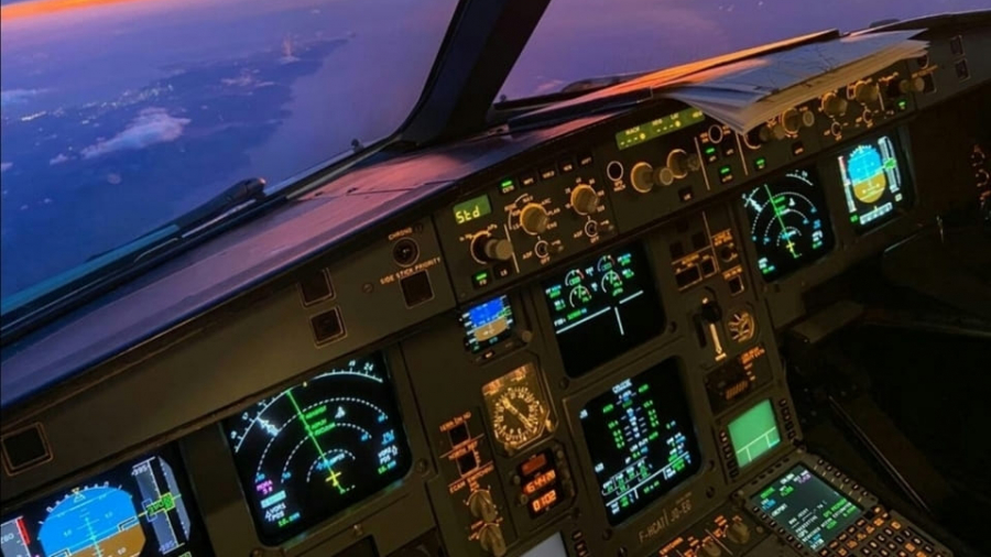 Formation en aviation civile: Le ministère du Transport met en garde cockpit