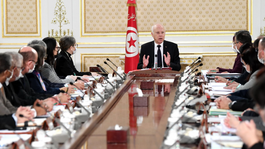 Examen en conseil des ministres de projets de décrets conseil ministériel