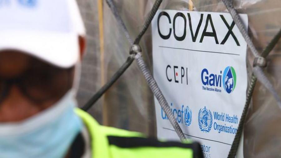 Covax: 30 millions de doses de la France et l'Allemagne Covax