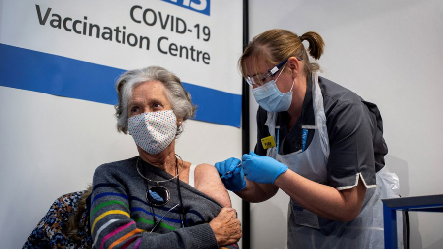 Covid: Piqûre de rappel pour les plus de 50 ans au Royaume-Uni covid