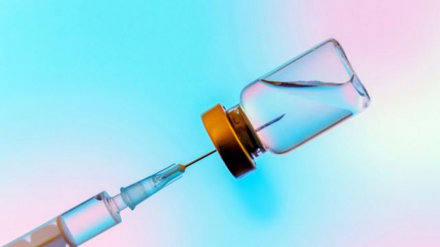 Covid-19: Troisième dose pour plus de 6 mille personnes en un jour Covid-19 : Plus de 6 mille personnes ont reçu la 3ème dose en 24 h