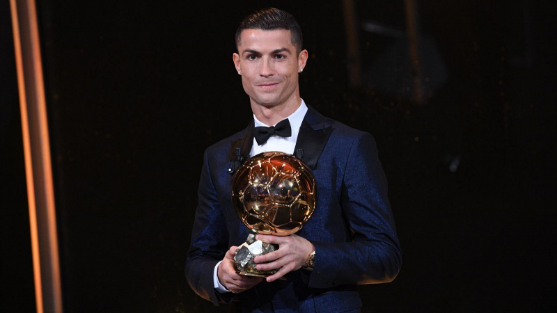 Cristiano Ronaldo remporte son 5ème Ballon d'Or cristiano-ronaldo