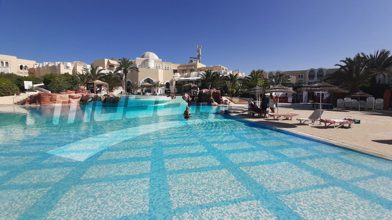 Malgré le confinement, des touristes refusent de quitter Djerba Djerba