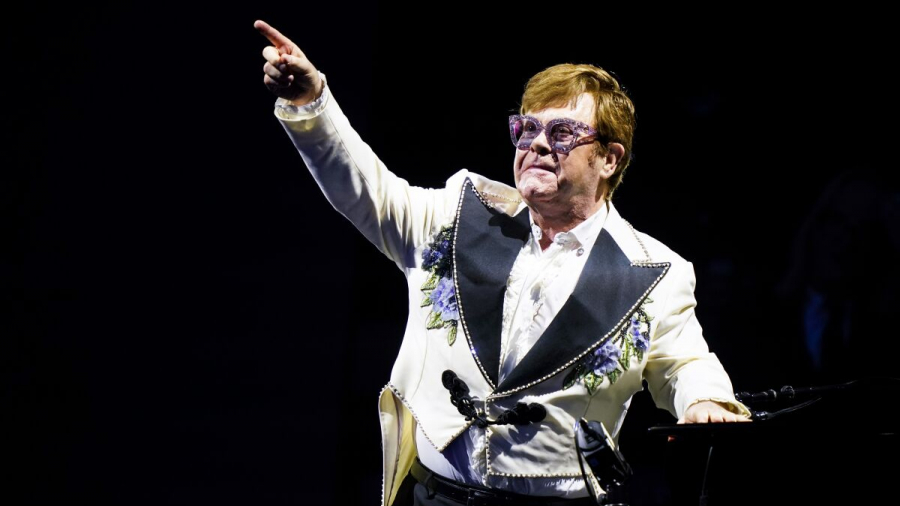 Elton John pour des ''adieux inoubliables'' aux Britanniques, en juin Elton John