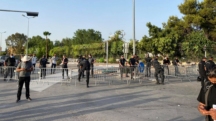 Ennahdha ordonne à ses partisans de quitter la place du Bardo Ennahdha