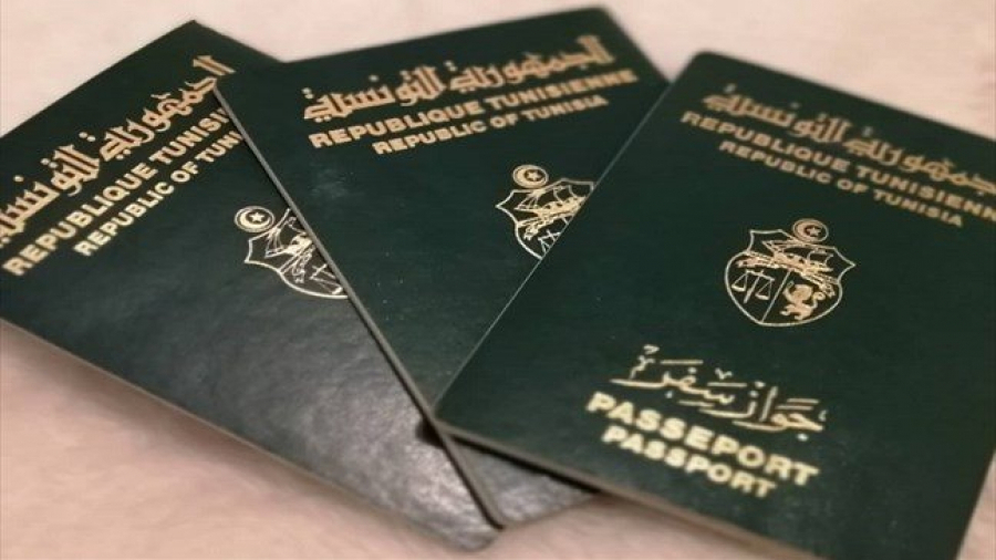 Feki: Tout Tunisien,même recherché, a le droit d'obtenir son passeport