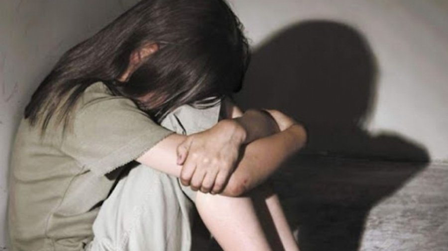Mnihla : Elle torture sa fille à mort fille