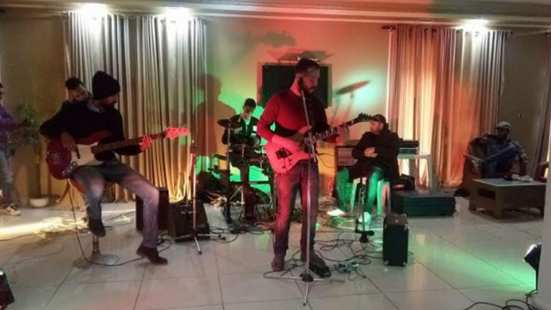 Des dons et de la musique au profit des familles de 'Rahma et Sourour' HOOT Band