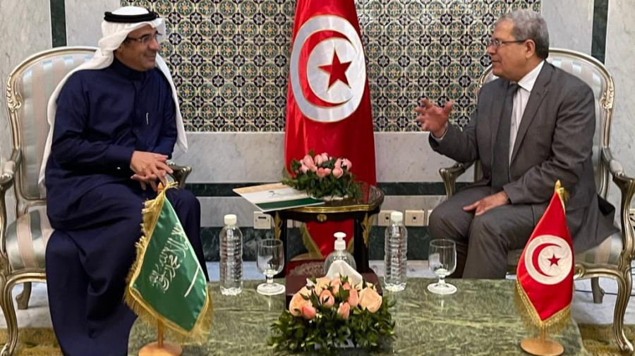 Jerandi s'entretient avec l'ambassadeur saoudien 