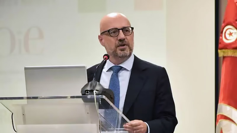 Lorenzo Fanara appelle ses compatriotes à respecter le confinement L'ambassadeur italien appelle ses compatriotes à respecter les mesures