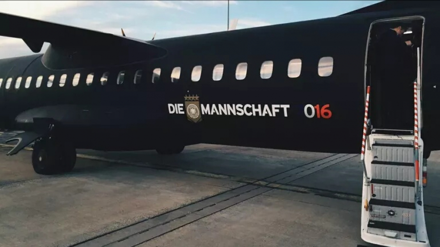 L'avion de la Mannschaft contraint d'attérir à Edimbourg