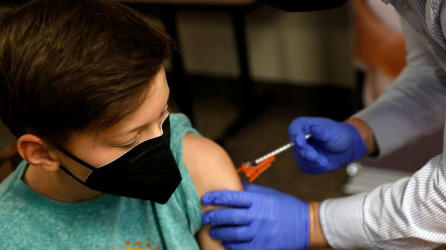 La France recommande la vaccination des 5-11 ans à risque La France recommande la vaccination des5-11 ans à risque
