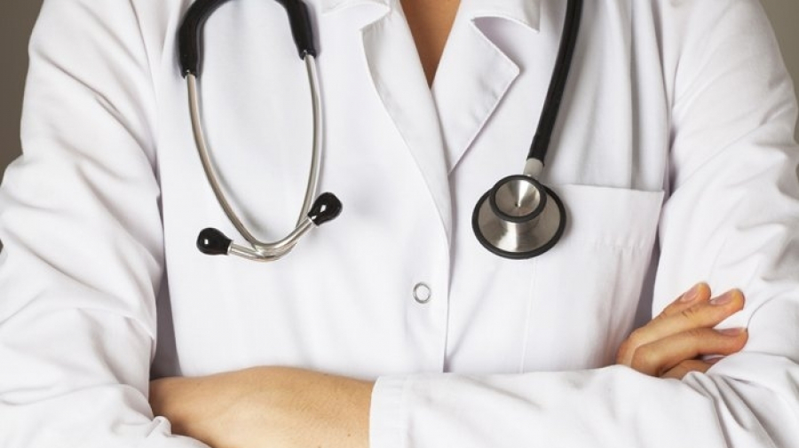 Laadhari : En 2021, plus de 970 médecins tunisiens ont quitté le pays