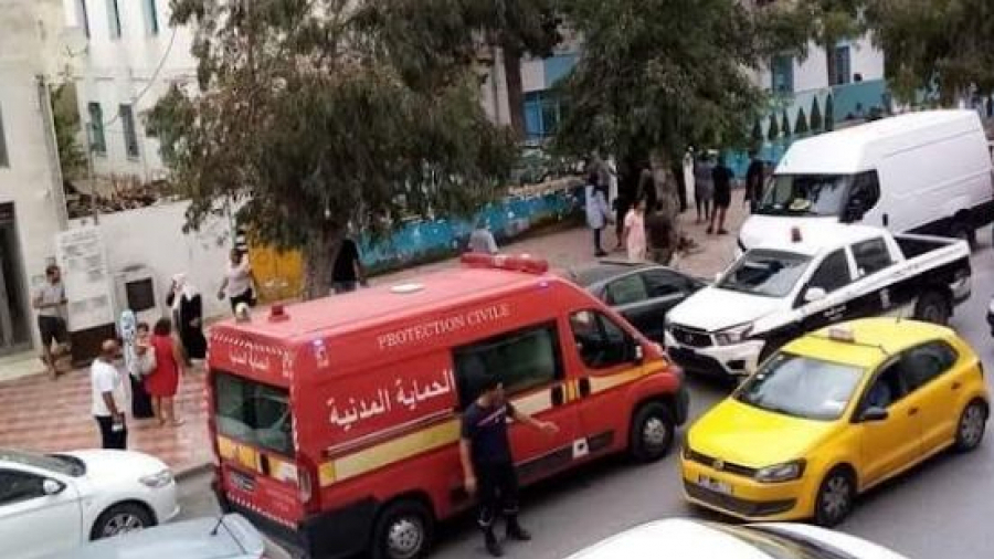 Le Kram: Trois élèves blessés dans l'effondrement du toit d'une école Le Kram: Trois élèves blessés dans l'effondrment du toit d'une école