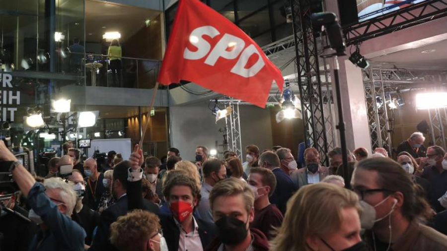 Législatives: Les Sociaux-démocrates allemands légèrement en tête législatives