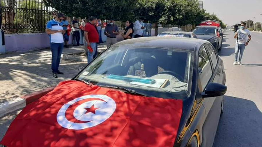 Les éleveurs et les aviculteurs en marche vers le palais de Carthage