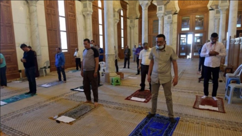 Les mosquées, les restaurants et les cafés reprennent leurs activités Les mosquées, les restaurants et les cafés reprennent leurs activités