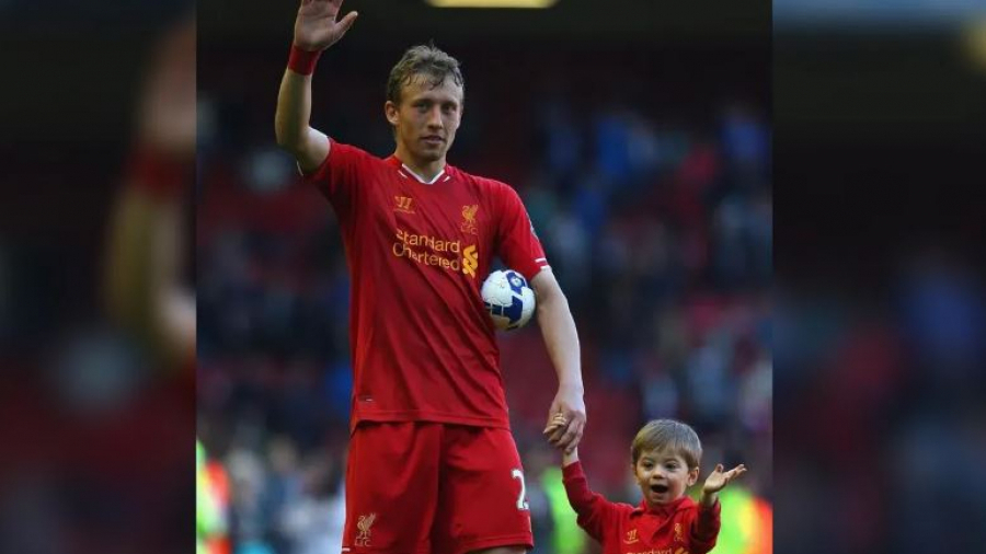 Lucas Leiva contraint de ranger les crampons... Lucas Leiva range ses crampons en raison de problèmes cardiaques
