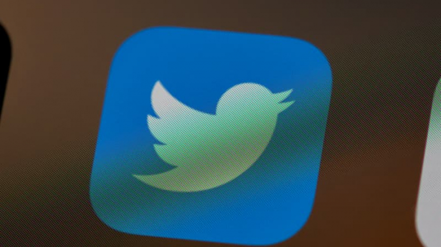 Lundi, Twitter relancera un nouveau système d'authentification payant Lundi, Twitter relancera un nouveau système d'authentification payant