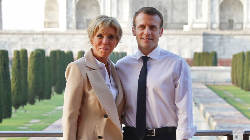 Le Couple Macron Fete Ses Noces De Corail Mosaique Fm