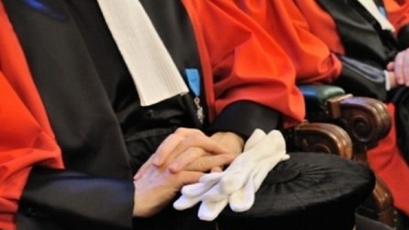 Les magistrats persistent magistrats