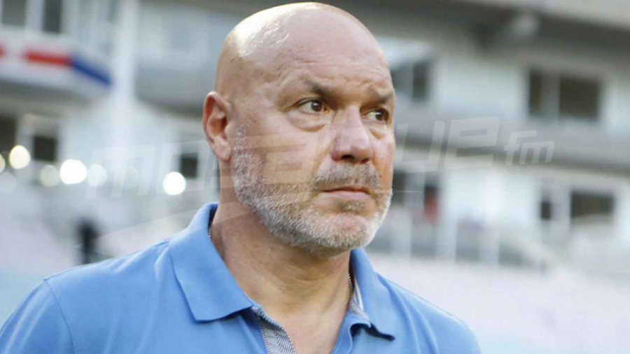 Mouldia club d'Alger: les supporters refusent José Anigo... Mouldeya club d'Alger: les supporters refusent José Anigo...