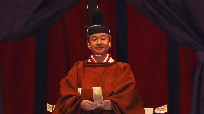 Japon : Le nouvel empereur proclame son intronisation naruhito