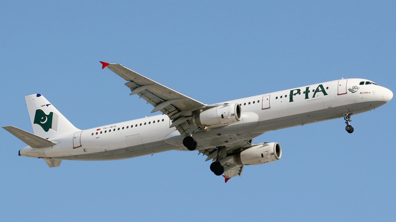 Pakistan: un avion de ligne s'écrase à Karachi PIA
