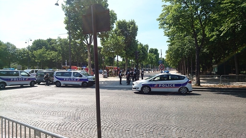 Intervention De Police En Cours Sur Les Champs-Elysées | Mosaique FM