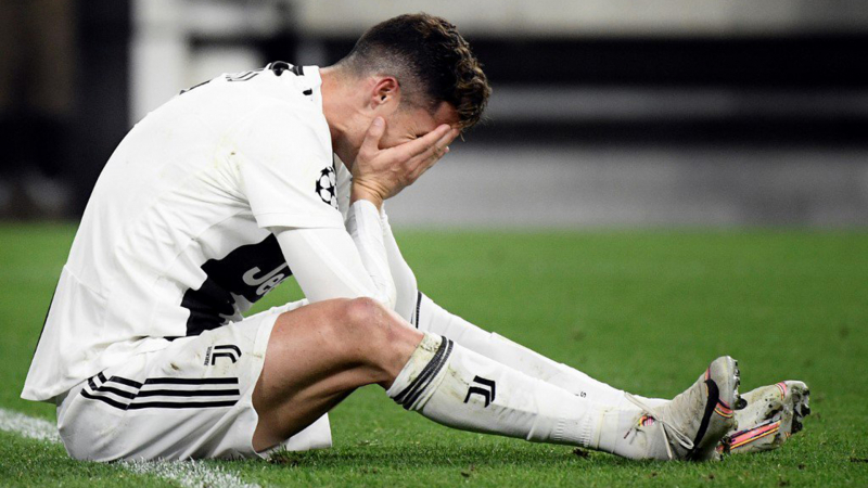 L'Ajax ôte le rêve de la vieille dame ronaldo