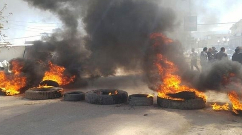 Haffouz: Malgré le confinement, des manifestants ferment une route route bloquée