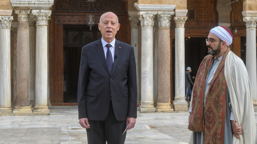 Saïed aux Tunisiens: Qu'il soit demain ou samedi, Aïdkom mabrouk