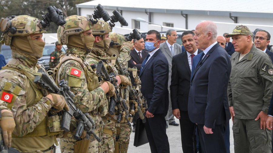 Saied loue le dévouement des forces sécuritaires Saied salue le dévouement des forces armées