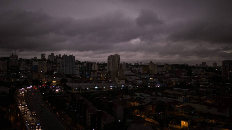 Feux en Amazonie: pluie grise et particules fines à Sao Paulo Sao Paulo