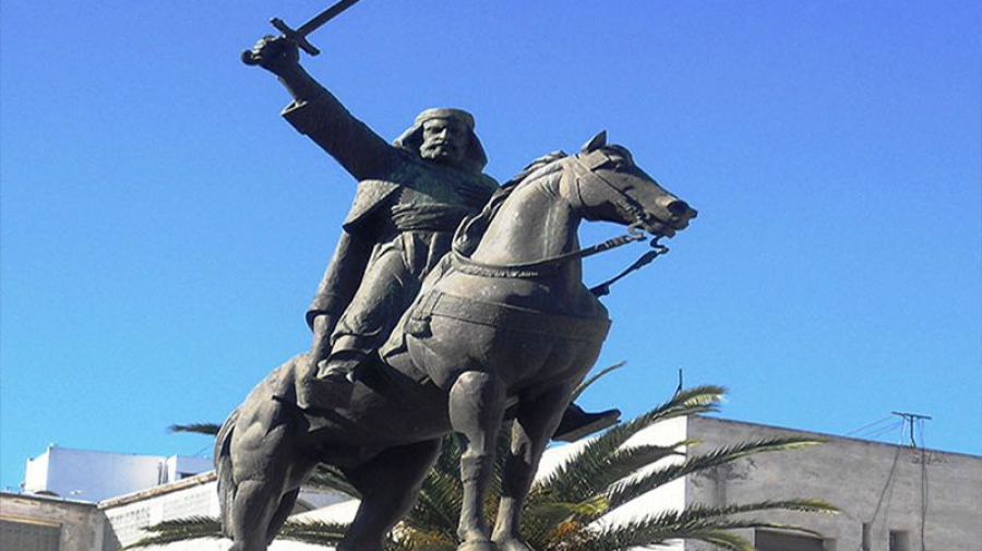 statue Emir Abdelkader