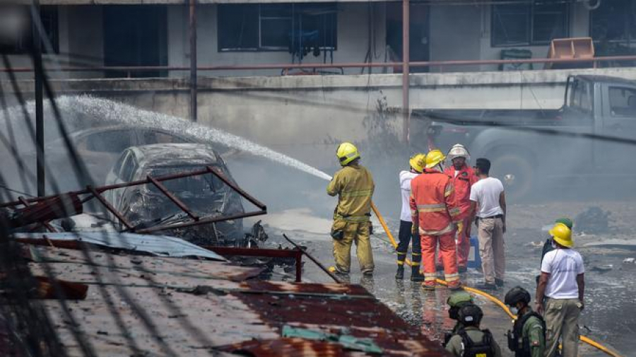 Thaïlande : 11 morts dans l'incendie d'un van Thaïlande : 11 morts dans l'incendie d'un van