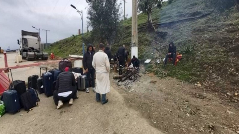 57 Tunisiens bloqués en Algérie bientôt rapatriés tunisiens-algérie
