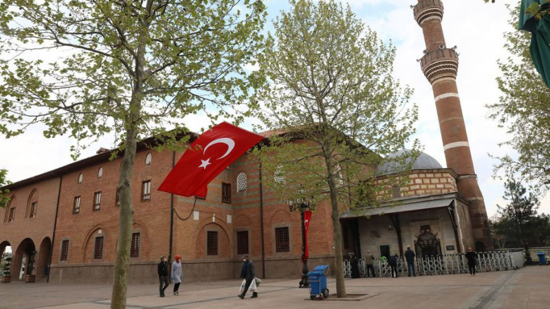 Turquie: Des mosquées diffusent le chant italien de la révolte Turquie