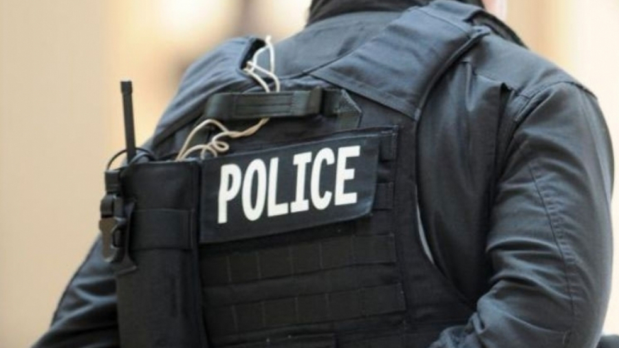 Un agent de police poignardé devant l'ambassade du Brésil