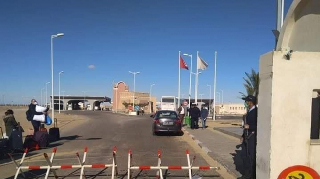 توزر: ارتفاع عدد المسافرين عبر معبريْ حزوة وتمغزة توزر: ارتفاع عدد المسافرين عبر معبريْ حزوة وتمغزة