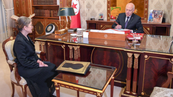 رئيس الجمهورية يصدر أمر تسمية رئيس الحكومة وأعضائها رئيس الجمهورية يصدر أمر تسمية رئيس الحكومة وأعضائها