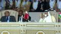 أمير قطر يغادر قمّة تونس قبل إلقاء كلمته