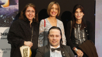 أشرف النمري يرسم بأصابع رجليه... عندما تصبح الإعاقة حافزا للإبداع