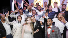اللاعب علاء المرزوقي يدخل القفص الذهبي