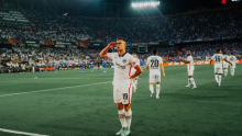 يوروبا ليغ: فرانكفورت يحرز اللقب بفوزه على رينجرز 5-4 بركلات الترجيح