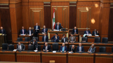 البرلمان اللبناني يفشل للمرة العاشرة في انتخاب رئيس جديد
